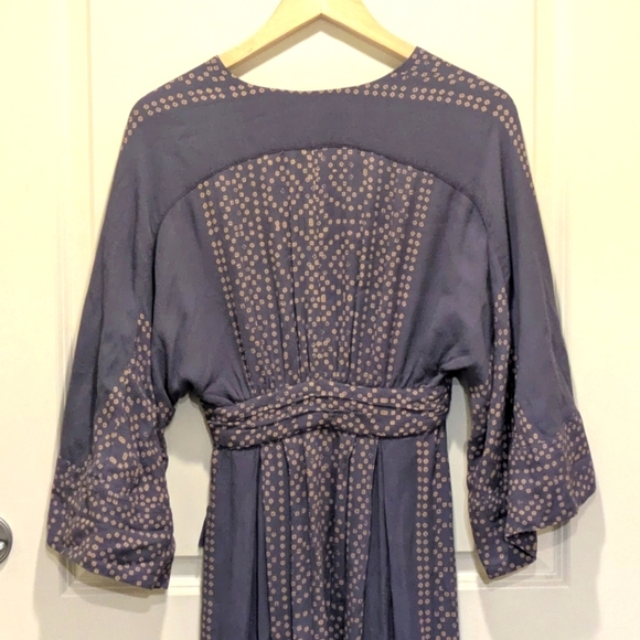 Stunning Free People 0 Modern Kimono Powder Blue Patterned Lace Front Dress - Picture 9 of 9